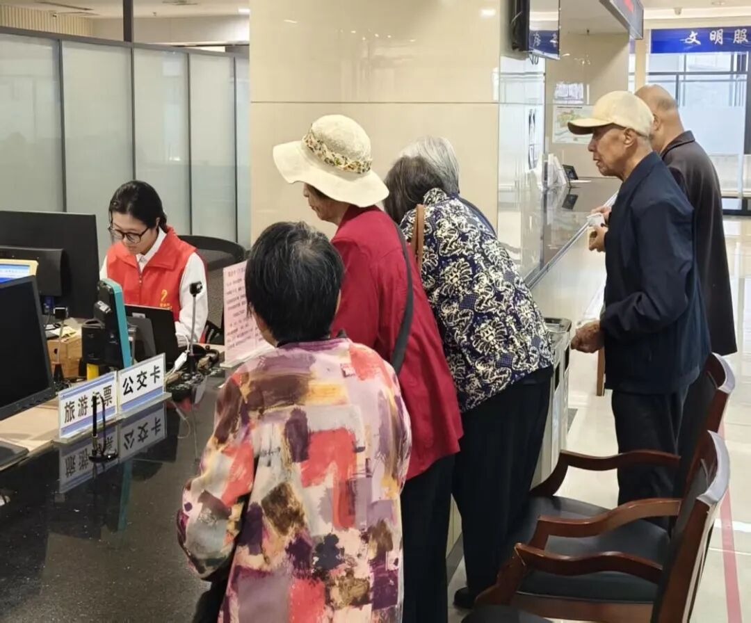 提升服務(wù)暖民心！偃師分公司IC卡服務(wù)中心開展專項志愿服務(wù)活動